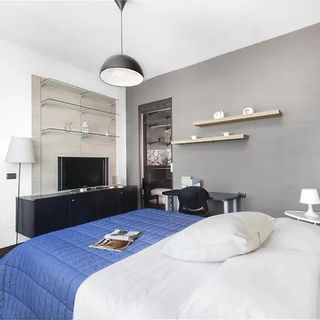 Priora Sleeps 14 With Pool And Wifi Villa